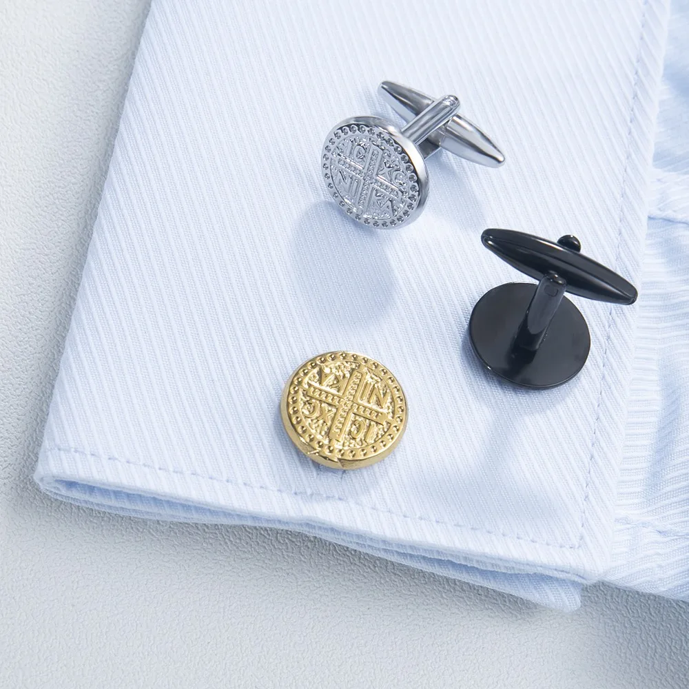Une paire de boutons de manchette vintage en forme de croix de conquérant pour hommes, en acier inoxydable, pour chemises françaises, accessoires de costume d'affaires