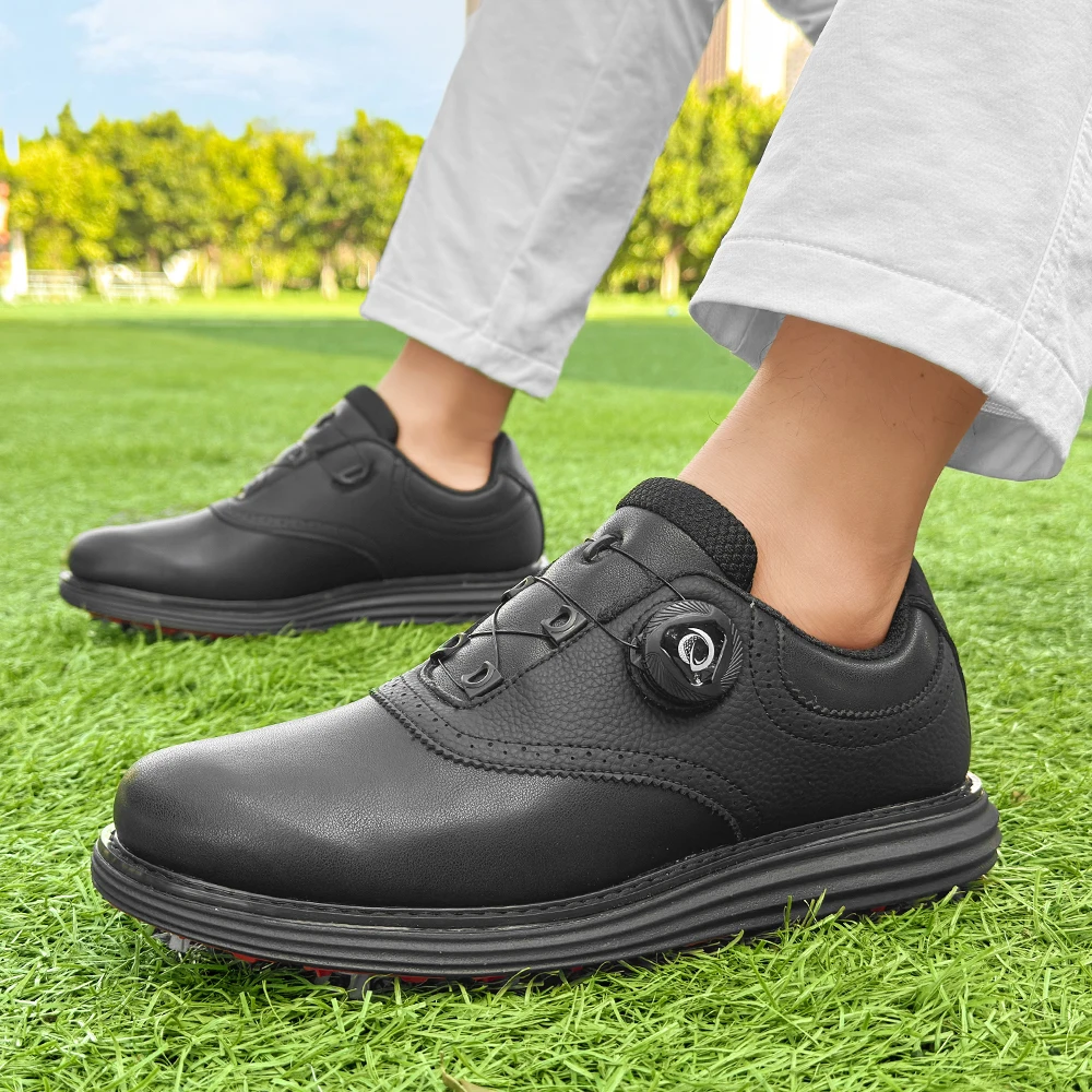 2025 New Golf Shoes Outdoor Fashion Men's Fitness Golf Shoes Lawn Comfortable Non Slip Leisure Golf Walking Shoes