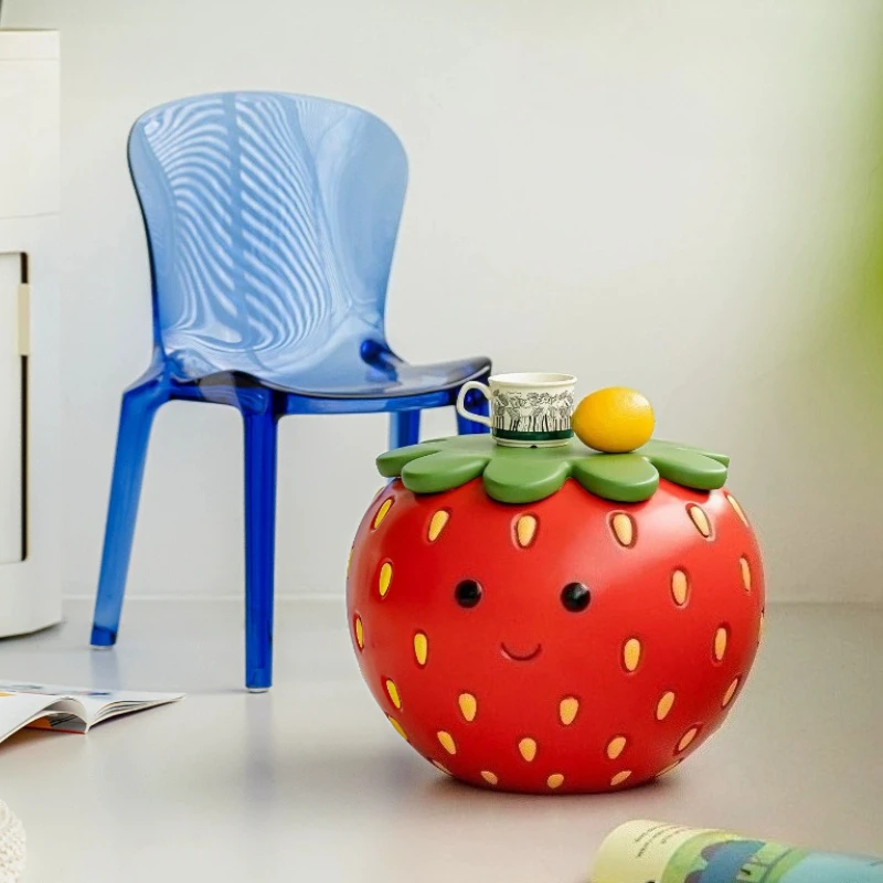 Creative Resin Strawberry Table Cream Style Living Room Balcony Small Coffee Table Kawaii Room Decor Sofa Side Table Footstool
