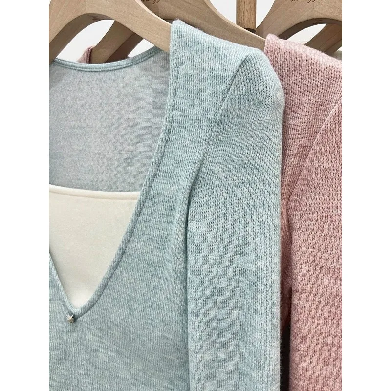 التباين اللون نصف الياقة المفتوحة قاع قميص المرأة زر كم طويل تي شيرت وهمية قطعتين تقسم الأعلى