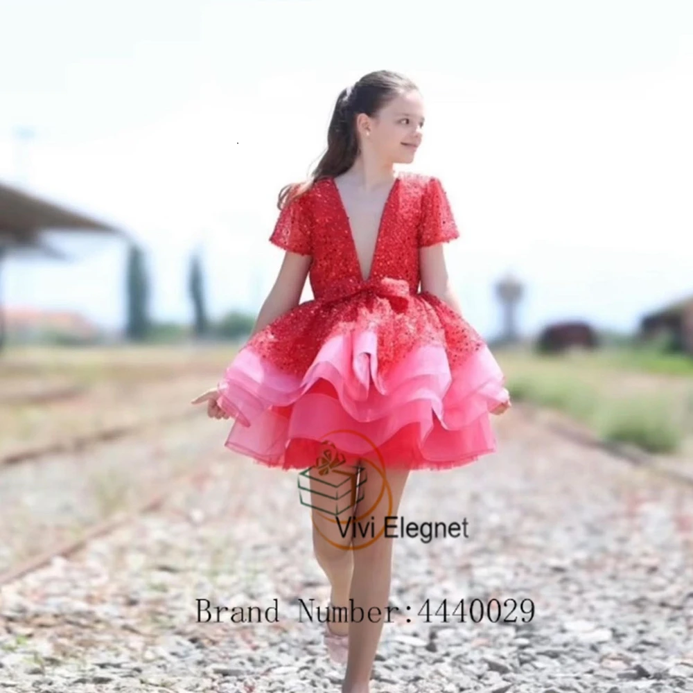 Robe de demoiselle d'honneur à col en V simple avec tutu à plusieurs niveaux à paillettes, fête de mariage, tout neuf, manches courtes, été 2023