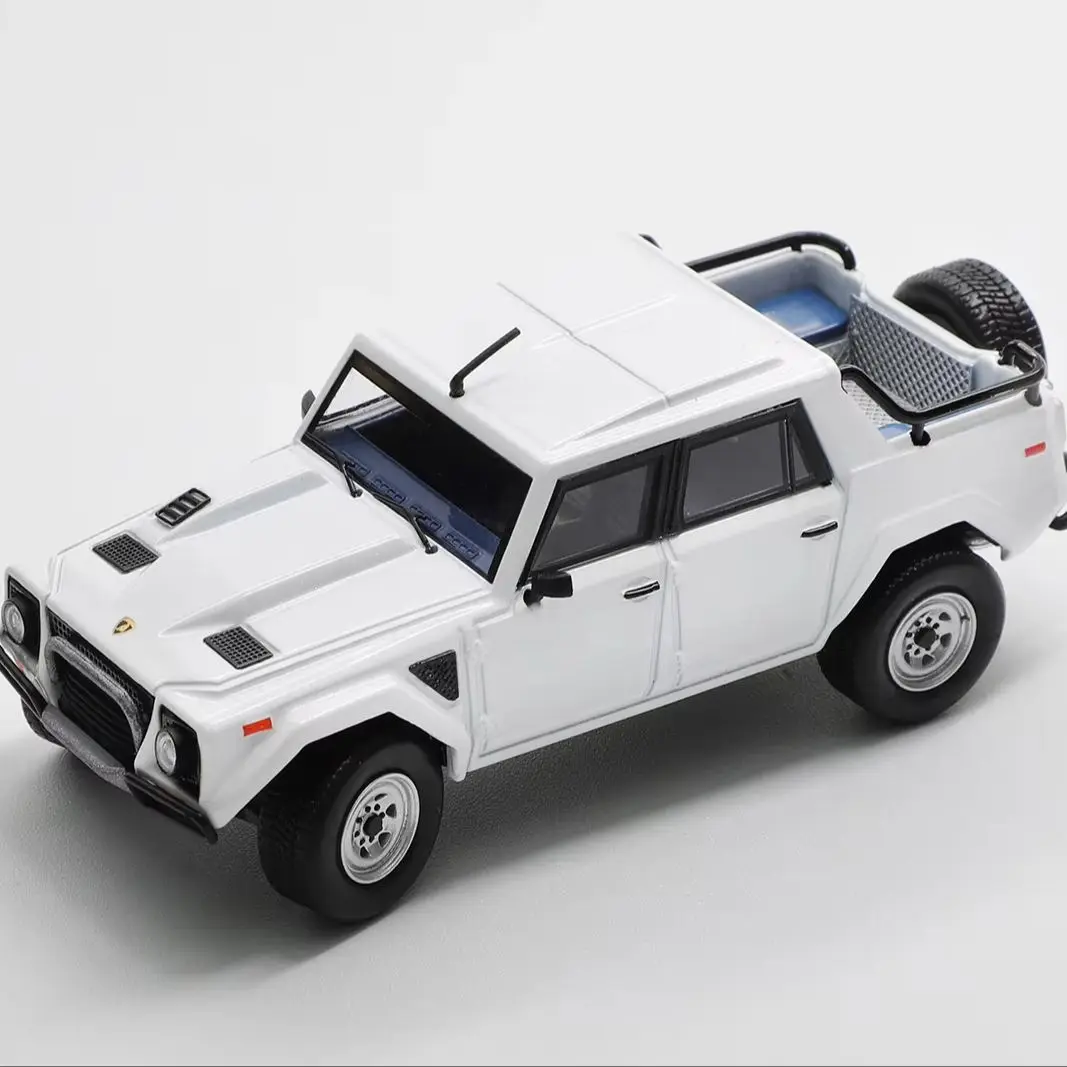 

ShadowPro 1:64 LM002 модель внедорожника из жемчужно-белого сплава