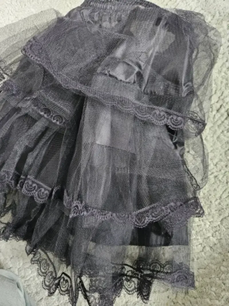 

3-Layered Gothic Layered Ruffled Luxury Vintage Rockabilly Petticoat Crinoline Underskirt