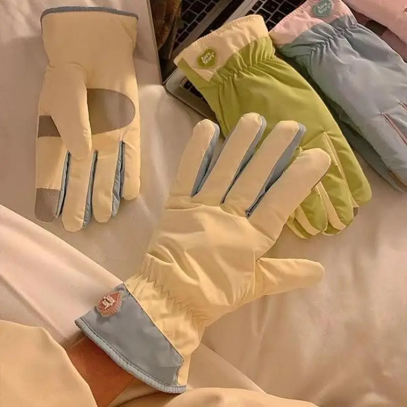 زوج واحد من قفازات الخريف والشتاء الدافئة للنساء، شاشة لمس لطيفة وقطيفة، قفازات ركوب الدراجات الرياضية الخارجية المقاومة للبرودة #2