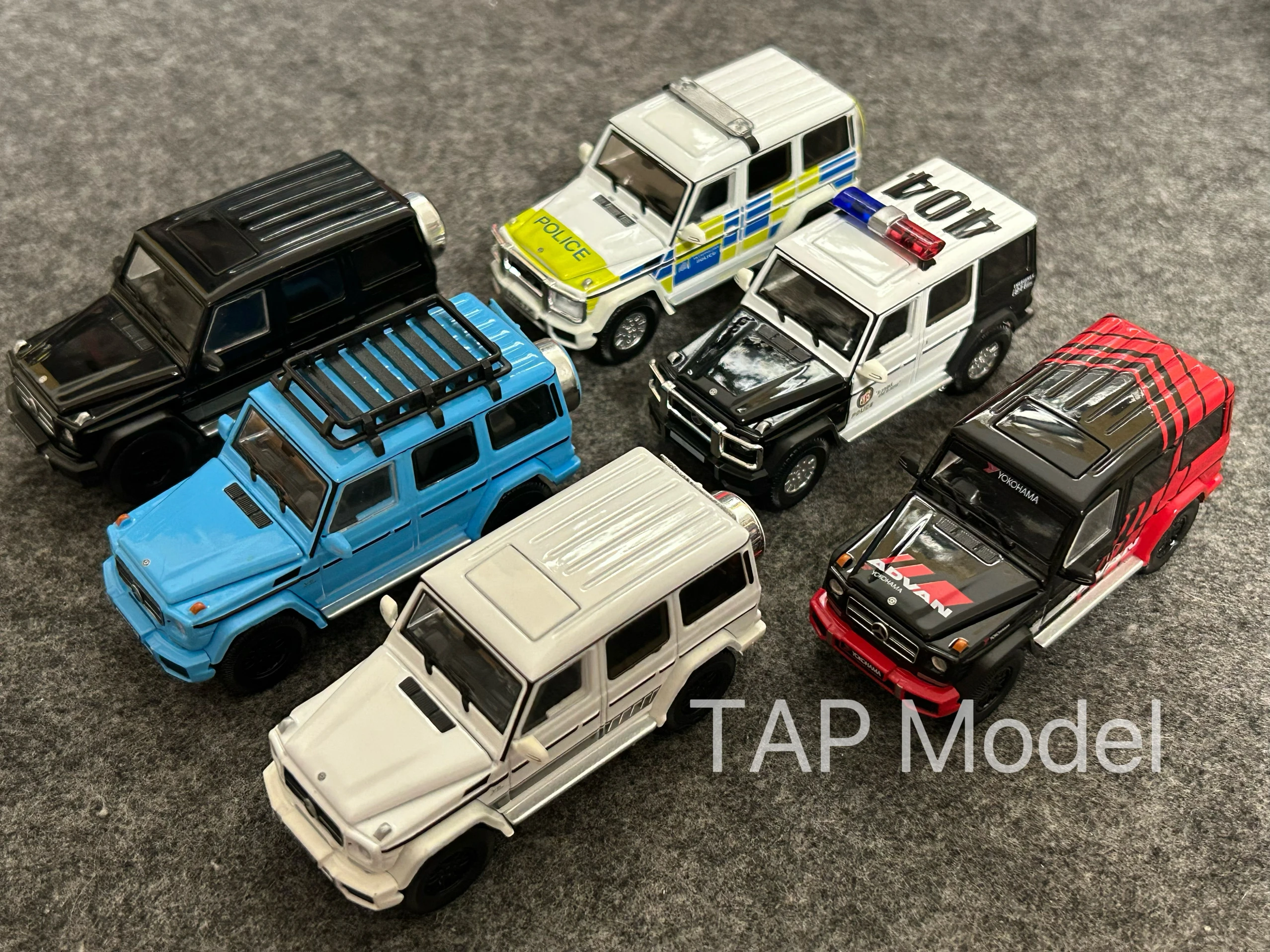 Diecast 1:64 Scale BENZ AMG G63 Big G SUV Alloy Car Model Collectible Toy Gift Souvenir Display Ornament