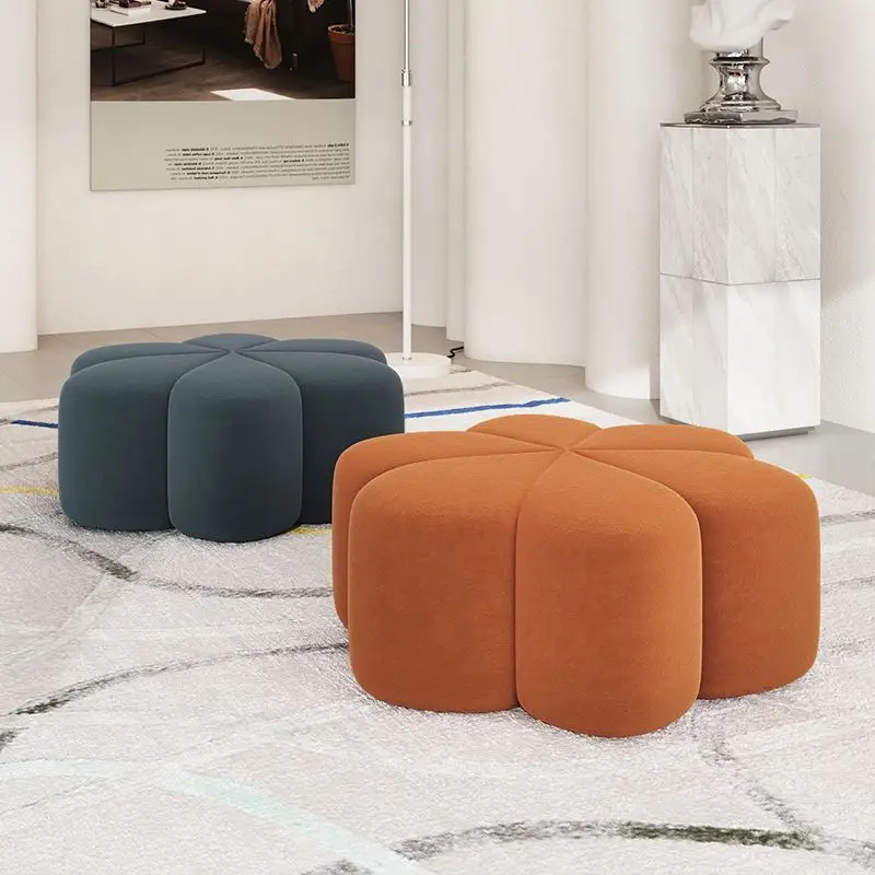 Elegante sofá Nordic Low Stool em forma de pétala, perfeito como otomano ou pufe, mobília da sala, 63cm, 83cm