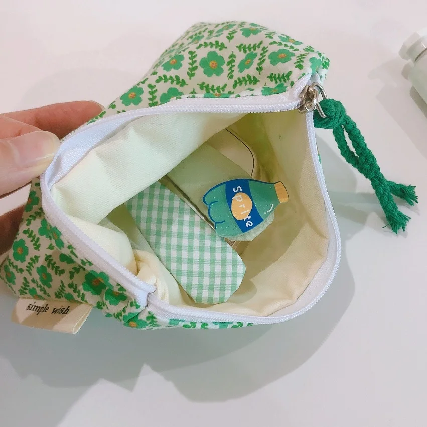 Petit sac cosmétique fleur pour femme, mini tissu en coton, trousse de toilette de maquillage de voyage, petit sac à main femme coréen, étui à fermeture éclair pour poudres à monnaie