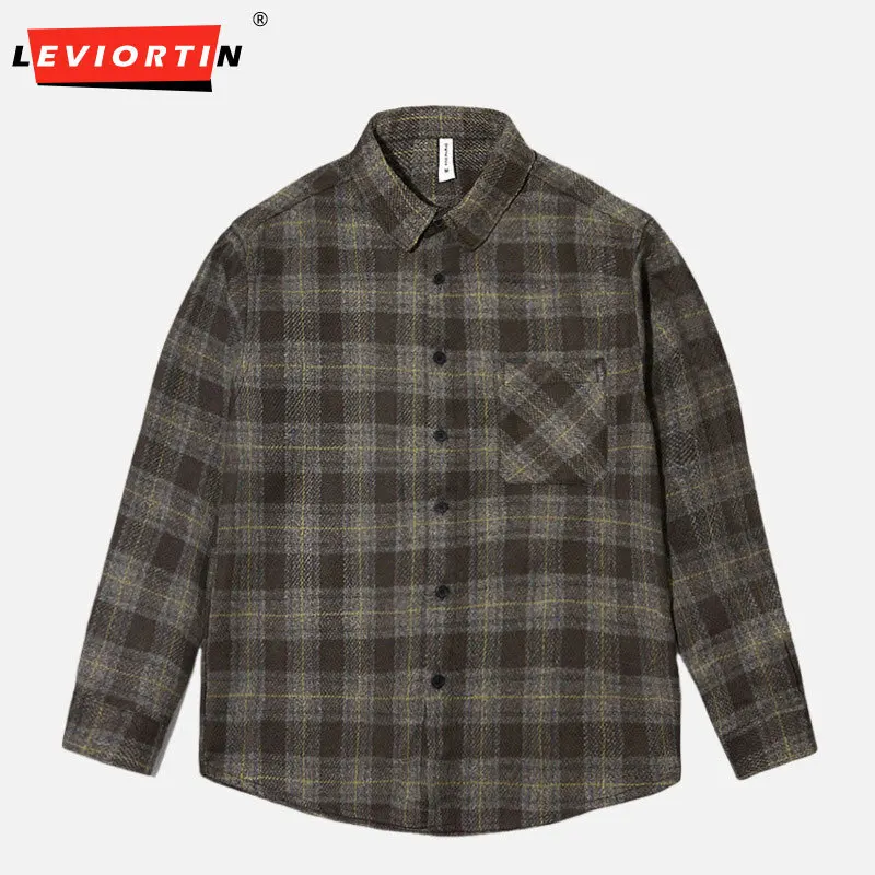 2025 Autumn new Japanese retro plaid woolen shirt for men, fashionable and comfortable, loose and casual long sleeved shirt
