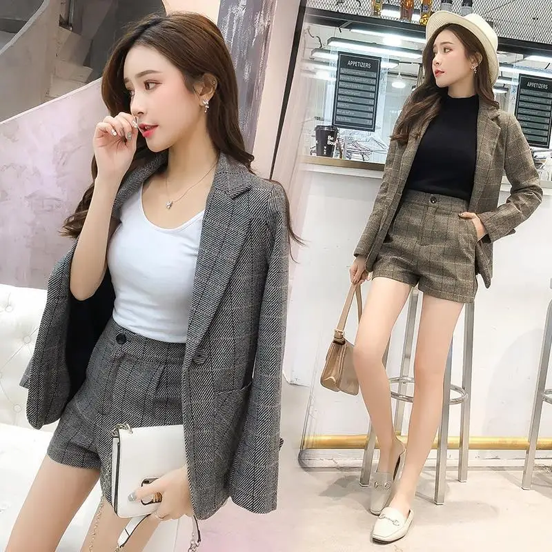 

2022Women Fashion Plaid Two-Piece Suits Winter Korean Women's Casual Slim Jacket + Shorts OL Work Sets