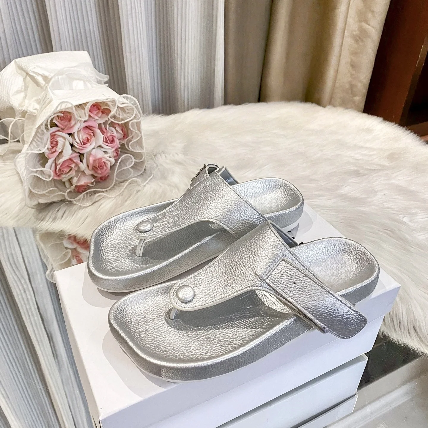 

Sandals clip-toe slippers women summer open toe hollow sandals square buckle sandals