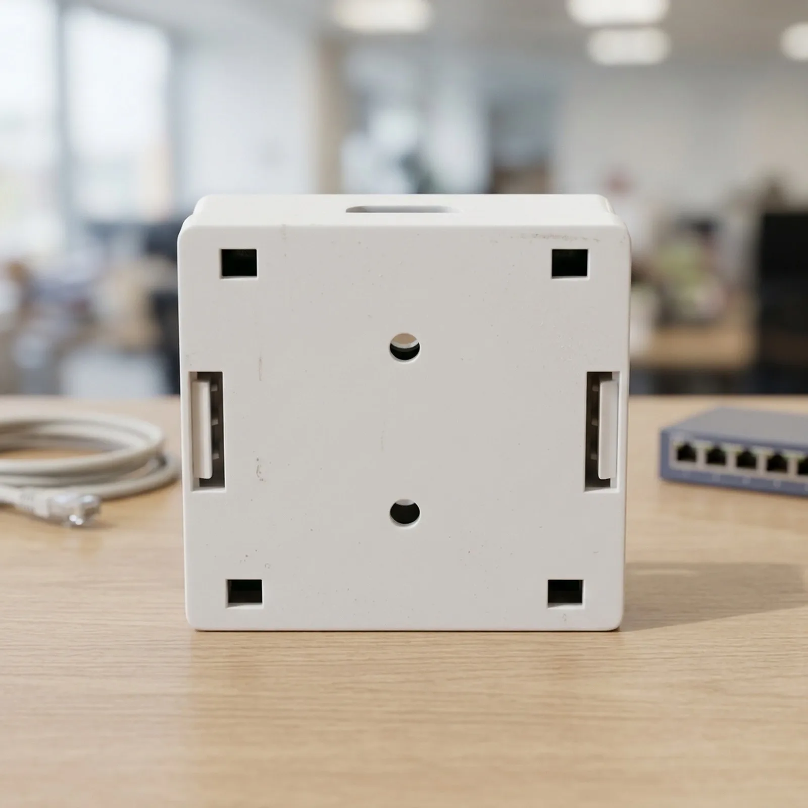 Single Port Network Box Network Wall Plate ABS Heat Resistant Material Gold Plated Contacts Compact Design With Screws