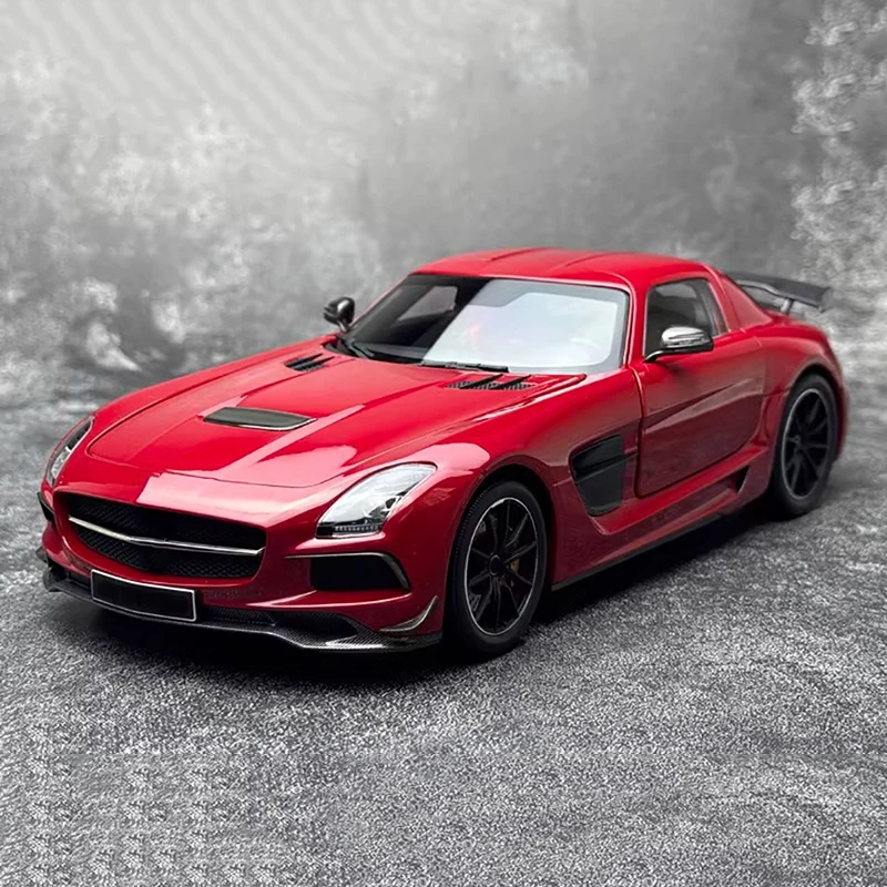 Minichamps 1:18 SLS Black Series GT Alloy Car Model