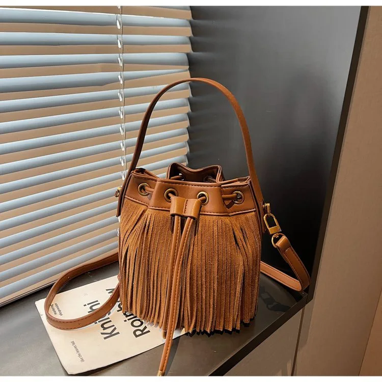 

Bohemian Niche Tassel Drawstring Bucket Bag for Women, 2025 New Style Versatile Crossbody Bag, Mini Exquisite Bag
