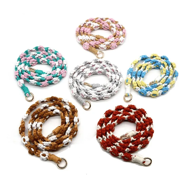 New Colorful Daisy Flower Handmade Beaded Phone Lanyard Outdoor Universal Crossbody Cord Chain Anti-lost Strap Charm Phone Chain