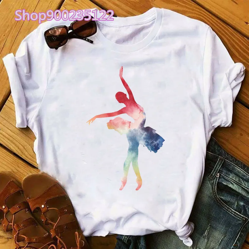 Ballerina di balletto T Shirt donna elegante danza manica corta cartone animato bianco top abbigliamento donna stampa estetica grafica Tees femminile