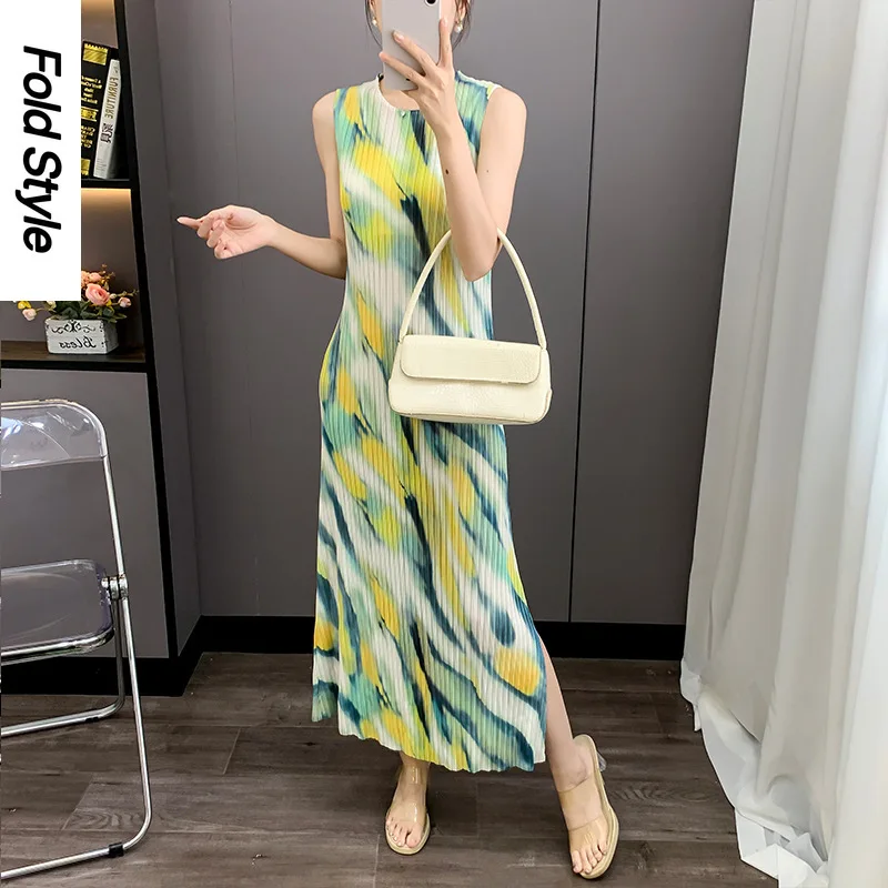 

Miyake Pleated Dress Slim and White Knee-length Skirt Straight Skirt 2025 Summer Printed Sleeveless Vest Skirt