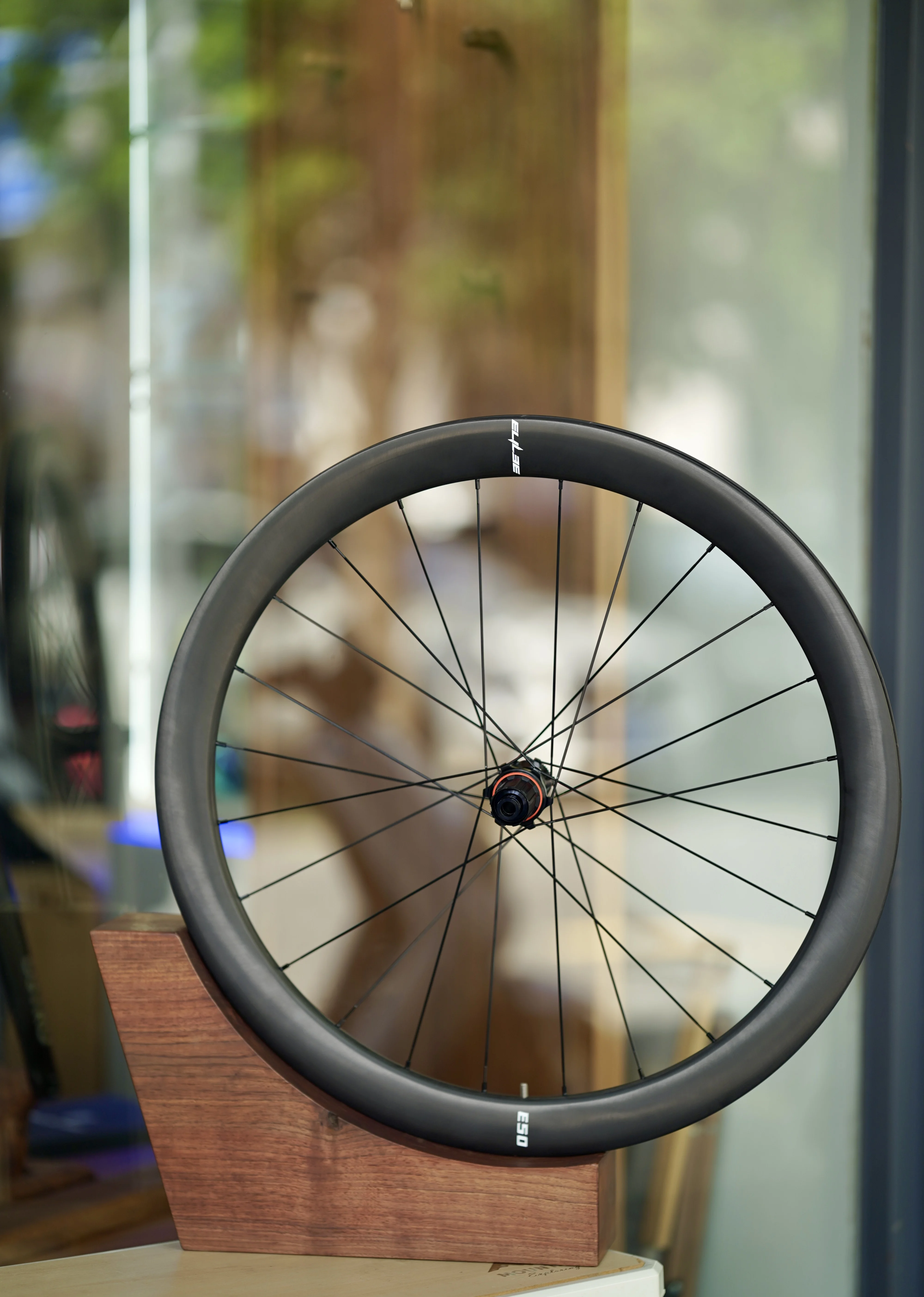 ELILEE XXE E50 Carbon Fibre Wheel set；With Carbon Fibre Spokes；Disc Break Wheel for Road