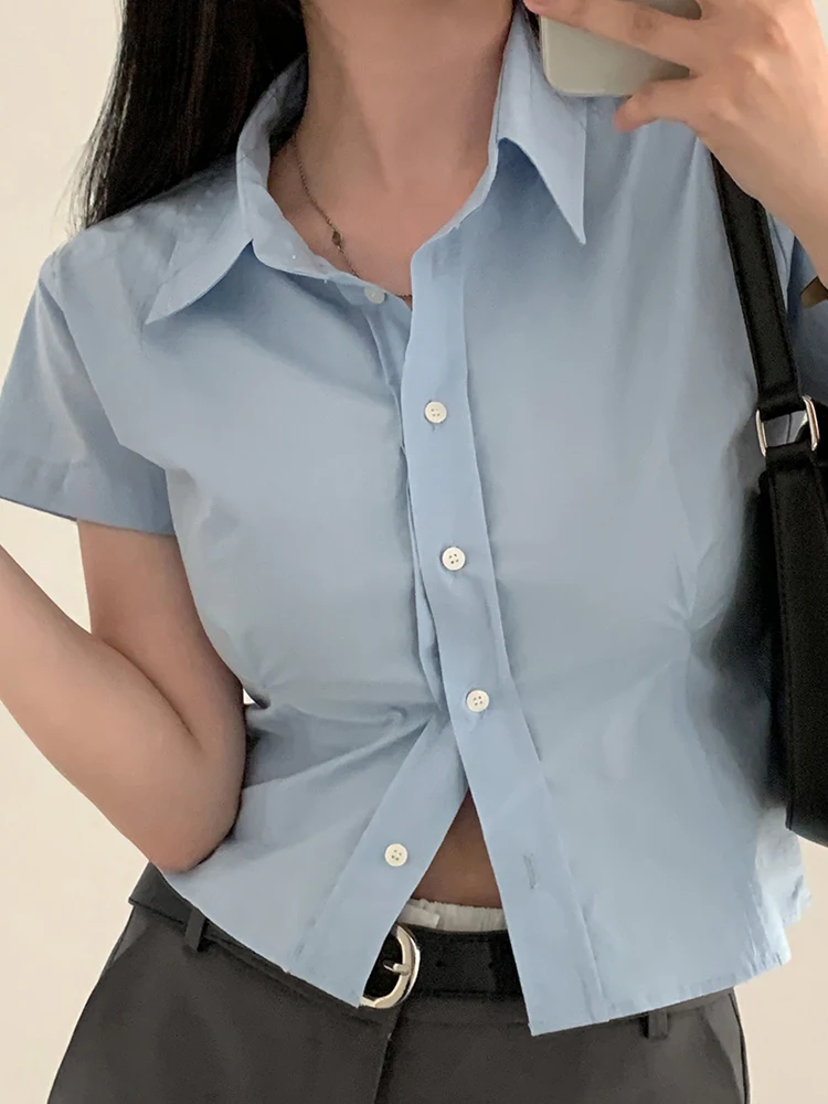 قميص أبيض نسائي صيفي بنمط ريترو وياقة قصيرة وخصر مربوط قميص أزرق منعش لا يقهر ذو ملمس راقي