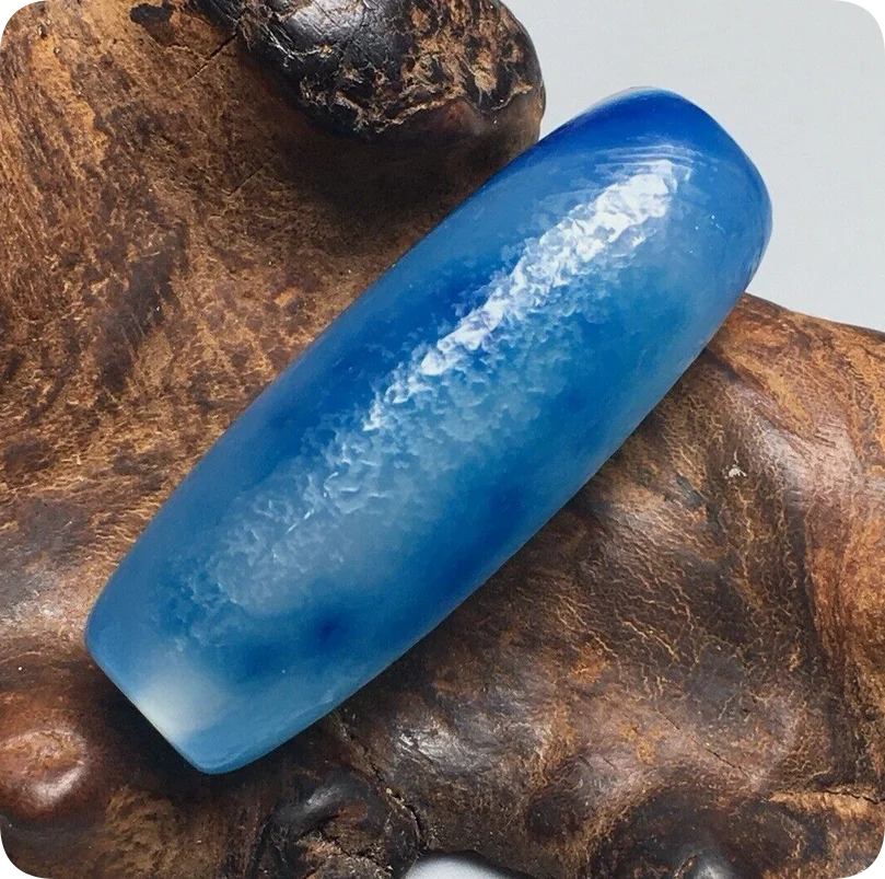 Tibetan Natural Blue Old Agate Dzi Silkworm Line Bead Pendant 40.3mm S1108