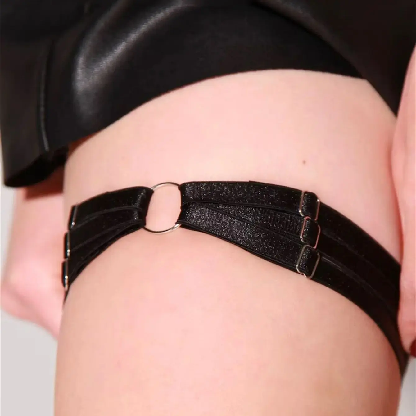 Gothic Adjustable Thigh Garter Belt For Women High Elastic Leg Harness Garter With Metal Buckled For Thigh Highs Long Stockings