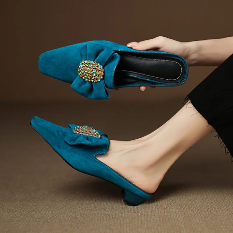 

2026 Women's Genuine Leather Comfortable and Pretty Sandals Designer Luxury Summer Low-Heeled Slippers Woman Fashion