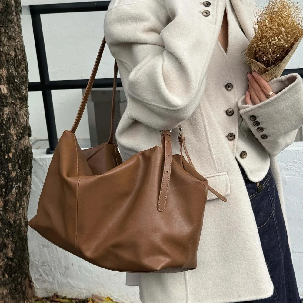 Motingsome Hobos Bag Woman Genuine Leather Handbag 2025 New Luxury Natural Cowhide Purses Large-capacity Niche Messenger Bags