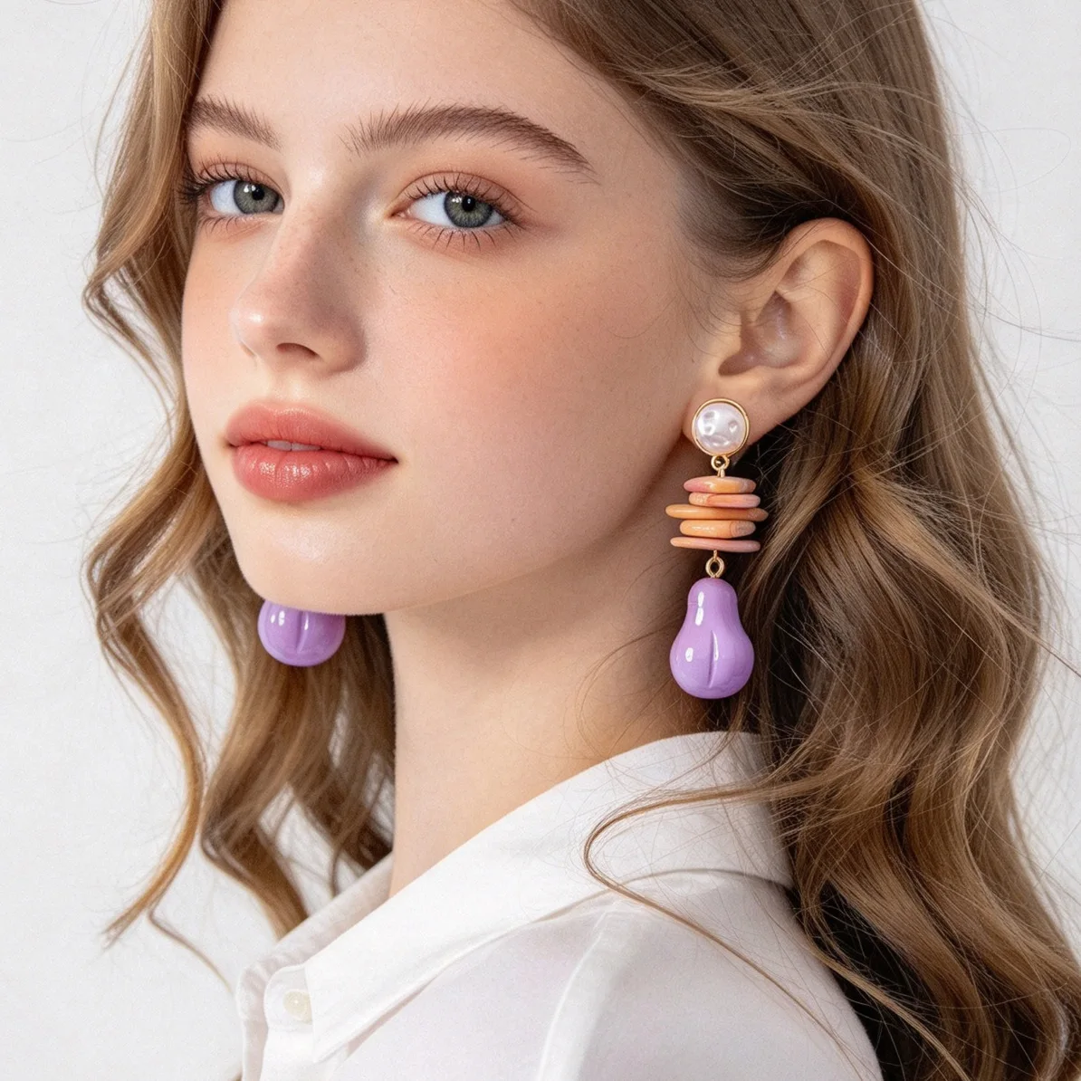 Fresh and sweet contrasting color lamination splicing pear-shaped earrings women's light luxury high-end sense niche banquet ver