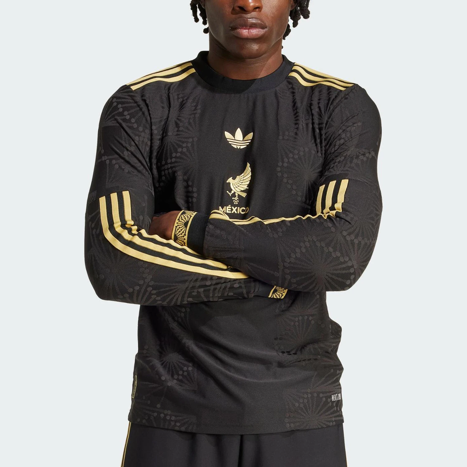 

Официальная аутентичная мужская футбольная нашивка Adidas с тремя полосками, дышащая, с длинным рукавом JM2534