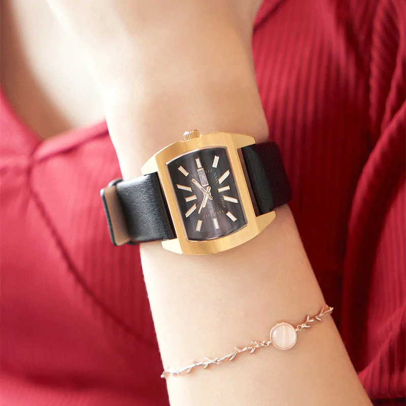 Retro new luxury noble and generous women's watch automatic dial waterproof belt quartz watch fashion trend student