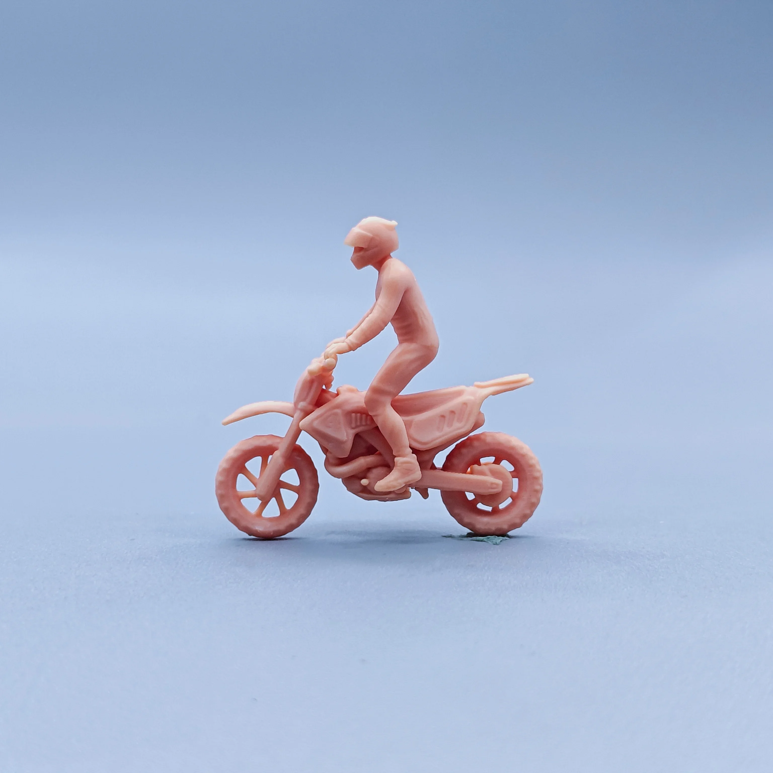 1/64 Figuren Maßstab Modell Harz Off Road Motorradfahrer Ungefärbte Miniaturen Diorama Handbemalt C207
