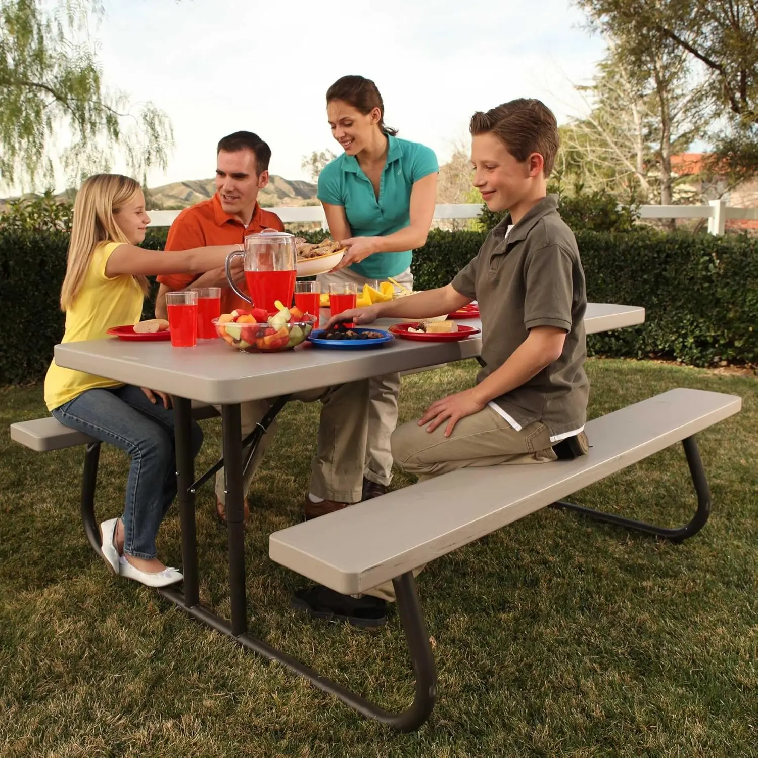 Folding Picnic Table, 6-Foot