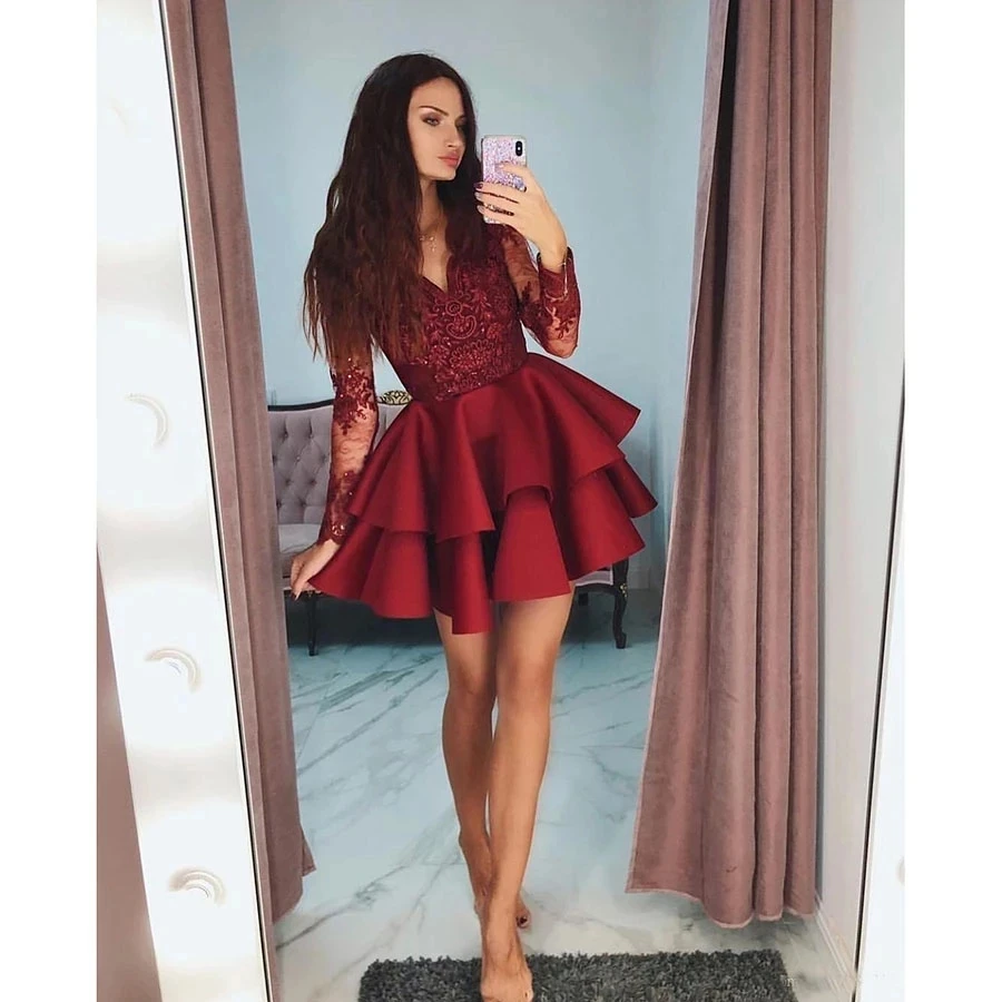 Burgund Süße Spitze Homecoming Kleider V Neck Voll Langen Ärmeln Kurze Prom Kleider Schichten Rock Graduation Party Tragen Soiree Robe