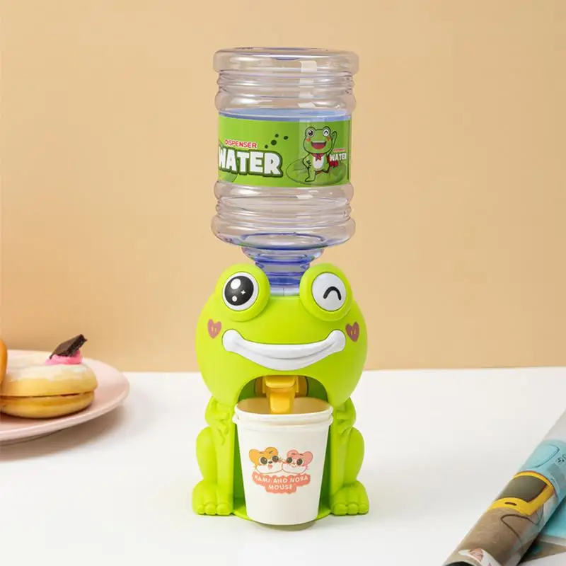 Mini Water Dispenser Baby Toy Drinking Water Hand Press Water Bottle Pump Cooler Lifelikes Cute Children Cosplsy Props Frog/Pig