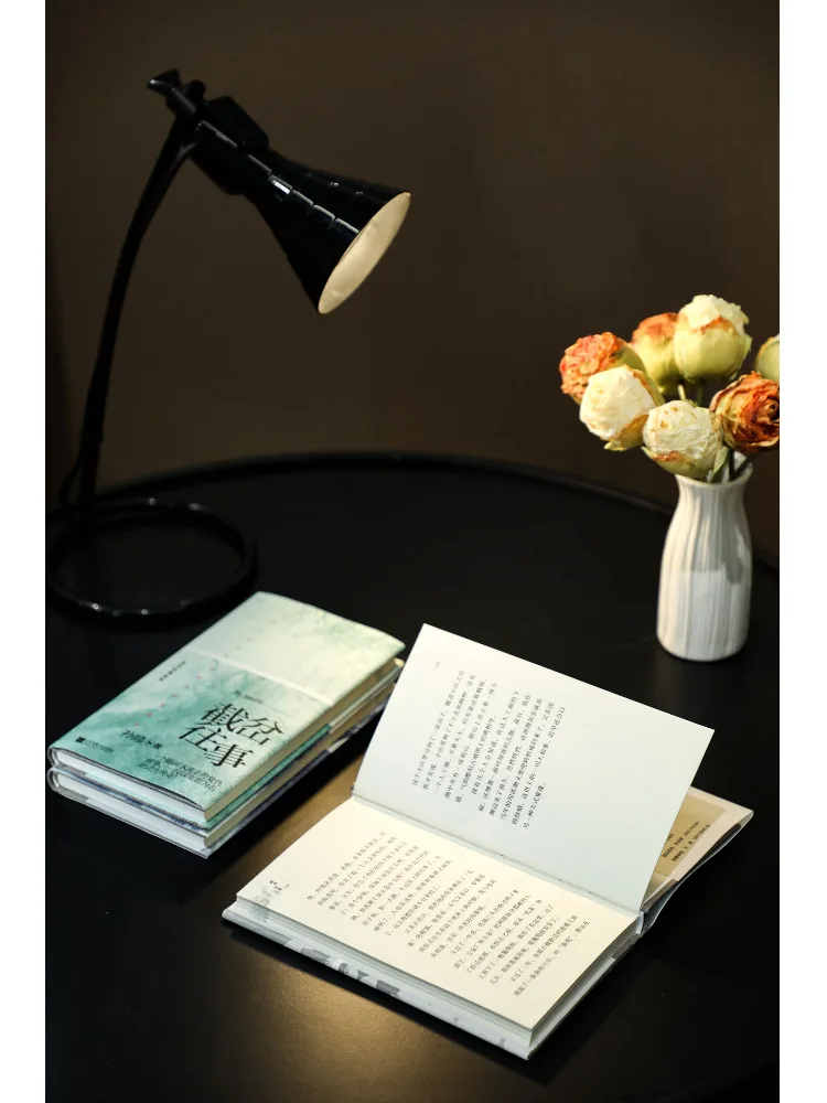 Book-Winshare Recalling Past Events