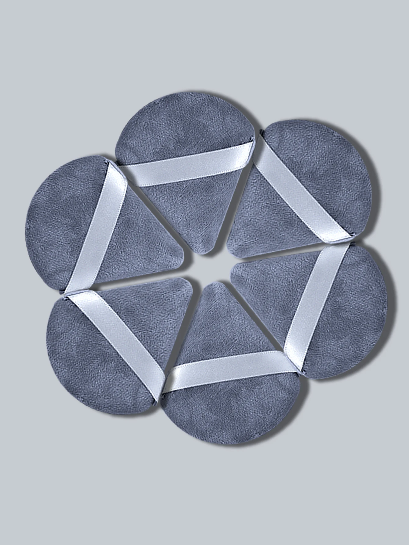 6-częściowa szara trójkątna gąbka do pudru, super miękka, do stosowania na sucho i na mokro, specjalnie zaprojektowana dla artystów makijażu