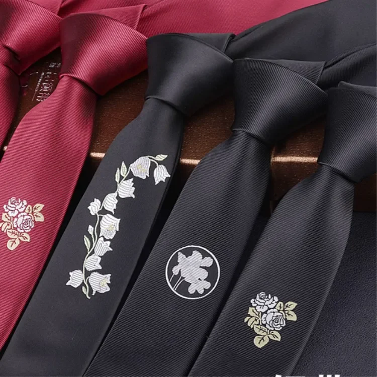 Advanced Feeling British Skinny Ties 5CM Embroidery Navy Black Red Neckties for Man Women Dinner Party Casual Tie Birthday Gift