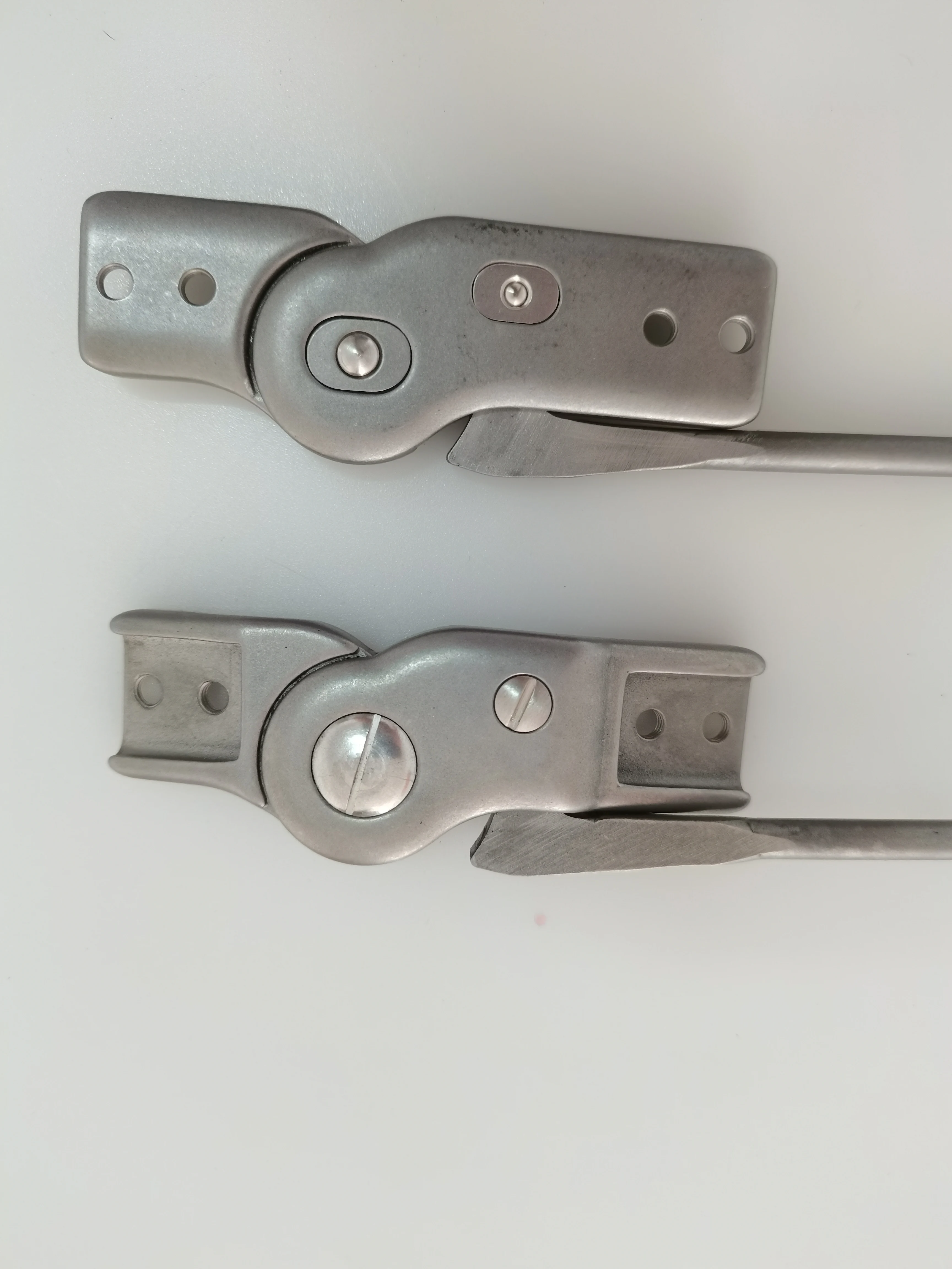 Stainless Steel Spring Lock  Orthopedic Spring Lock Rehabilitation Equipment for Improved Comfort and Stability 17M22