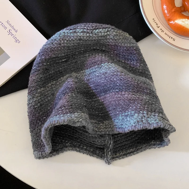 Japanische Retro-Strickmütze mit Farbverlauf und Kontraststreifen, Damen-Herbst- und Wintermütze, warm, mit Ohrenschutz, vielseitige Mütze im Skull-Design – Detail 3