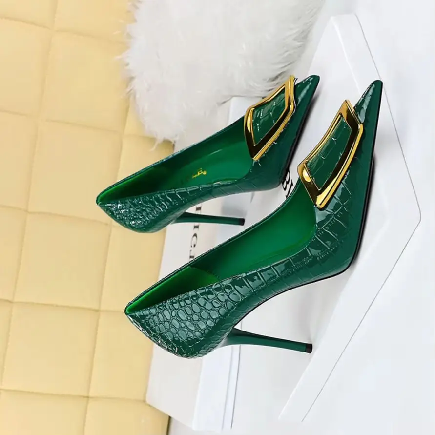 

Обувь BIGTREE, женские туфли-лодочки с металлической пряжкой, туфли-лодочки с каменным узором, туфли на высоком каблуке с острым носком, роскошная обувь для вечеринок, модная офисная обувь