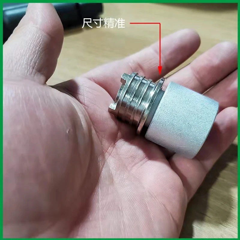 PPR4 is pressed into the mold inner wire repairer repairing the inner tooth tool to fill the leak and replace the wall without s