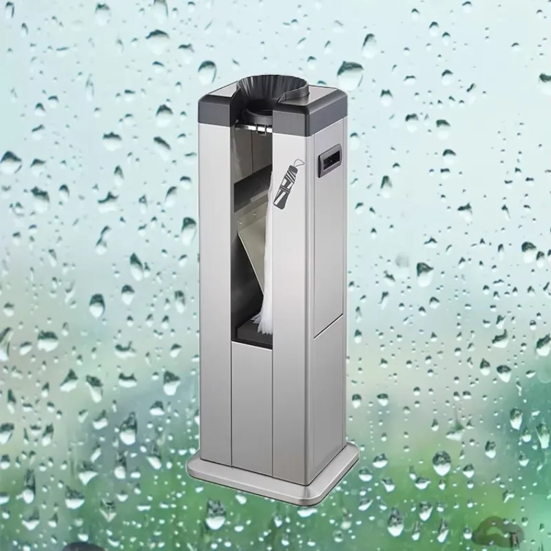 Automatische machine voor het verpakken van natte paraplu's in een zilveren parapluzak