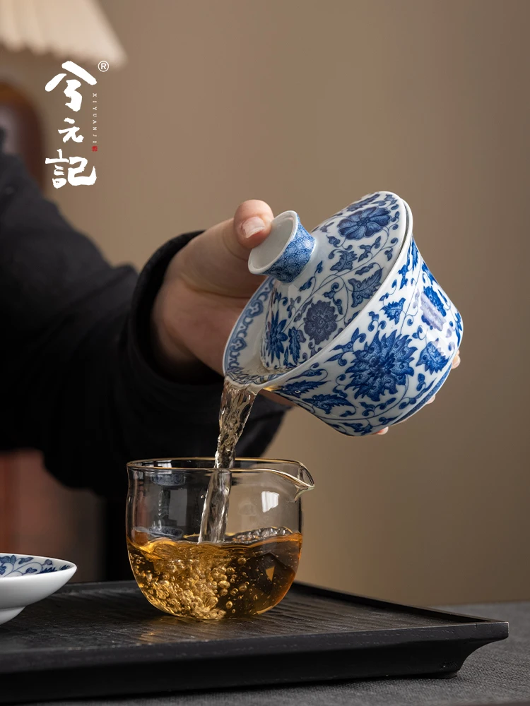 Blue and White Interlock Branch Sancai Gaiwan Tea Cup Eight Treasures Bowl with Cover Single Large Covered-Bowl Three-Piece Set