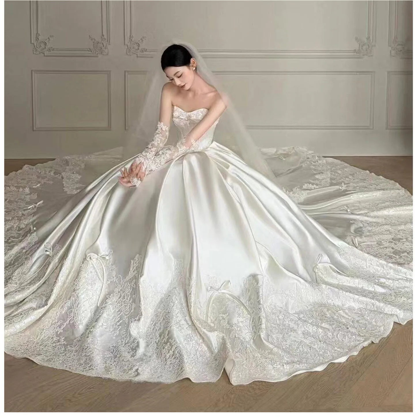 Elegant Satin Wedding Dress High Waist Bridal Gowns Sweetheart Lace-up Back Court Train Ivory Wedding Gowns Real Pictures
