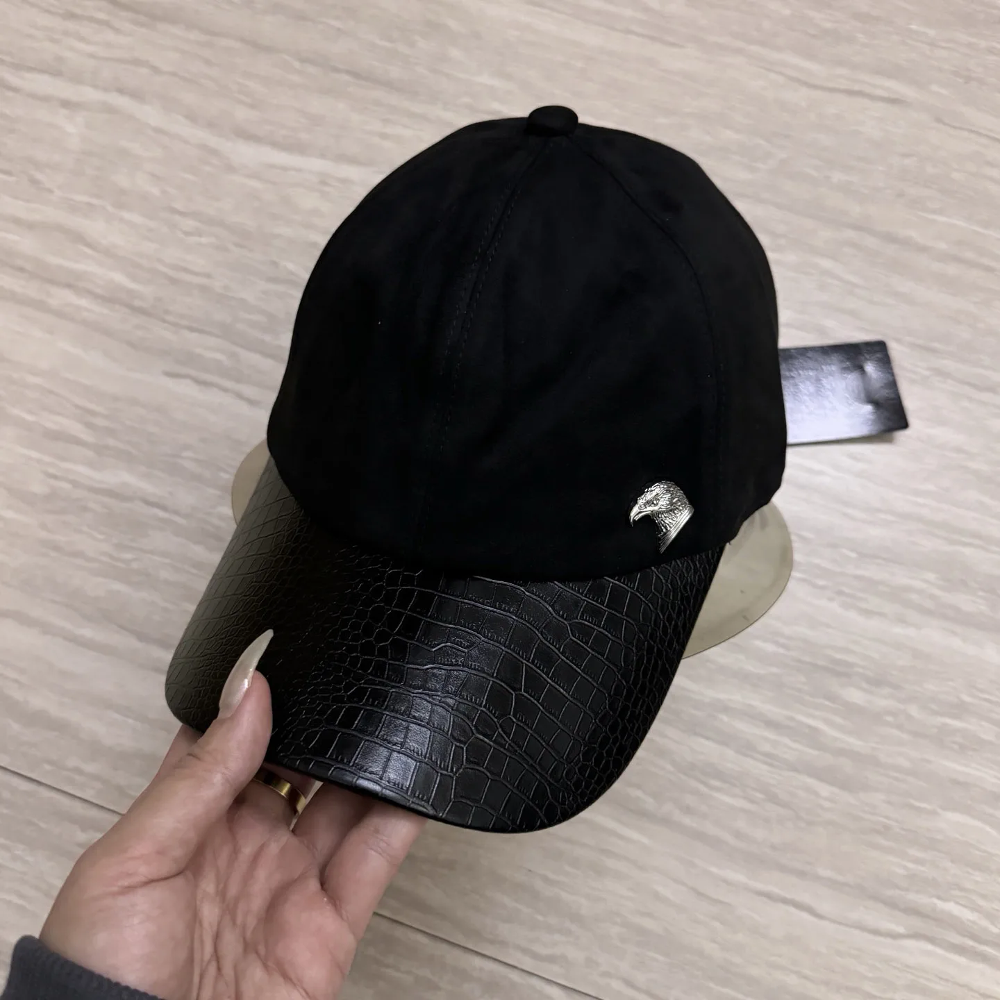 BLLIYOSS 2025 New Baseball Cap Solid Color Simple Eagle head Casual Outdoor Sports Hat Sunscreen Embroidery Hats Peaked Cap Hat