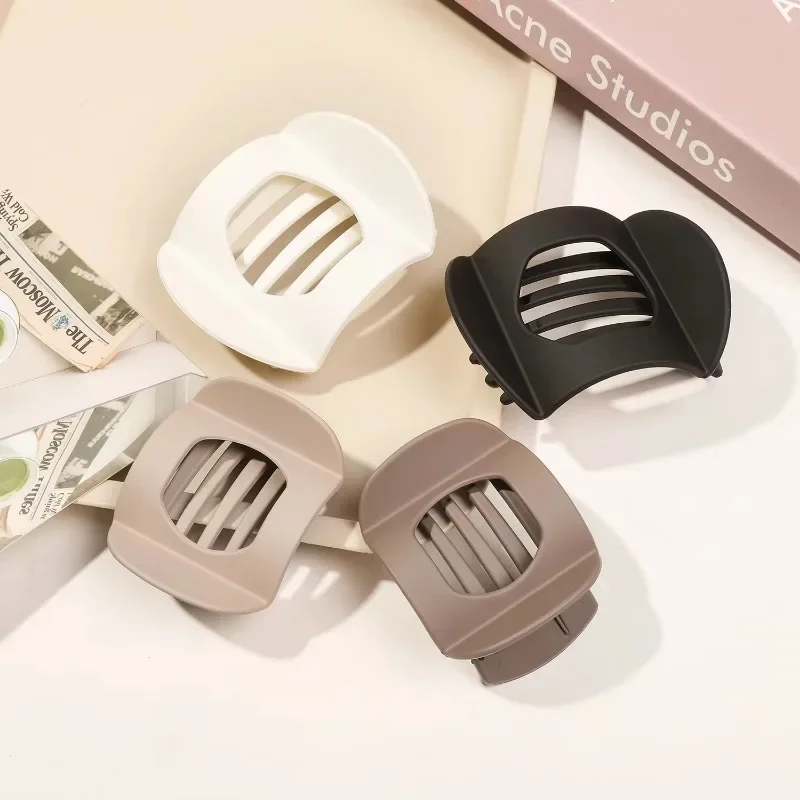 9.5cm Large Small Sizes Pc Hair Clips for Women Non-slip Hair Accessories Vintage Arc Shaped Duck Claw Hairpins Girl Barrettes