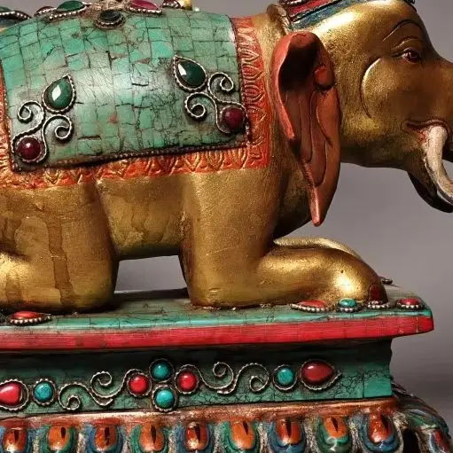 

10-дюймовая народная коллекция Old Xizang, окрашенная бронзой контур в золоте, мозаика, драгоценный камень, бирюзовая статуя слона, масляная лампа, подсвечник в виде лотоса