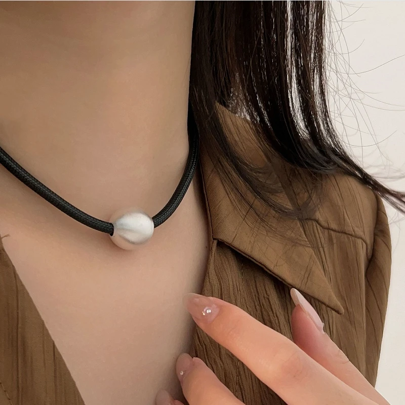 S925 pure silver leather rope frosted brushed round ball necklace for women's summer new versatile and high-end necklace