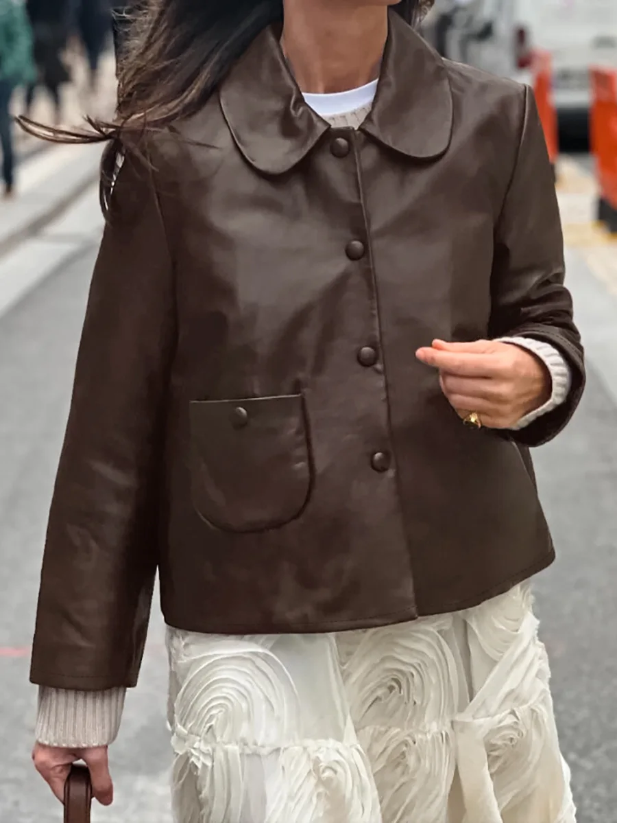 Autumn/Winter 2024 Fashion Commute Classic brown lapel and matte leather pocket jacket Retro street style coat