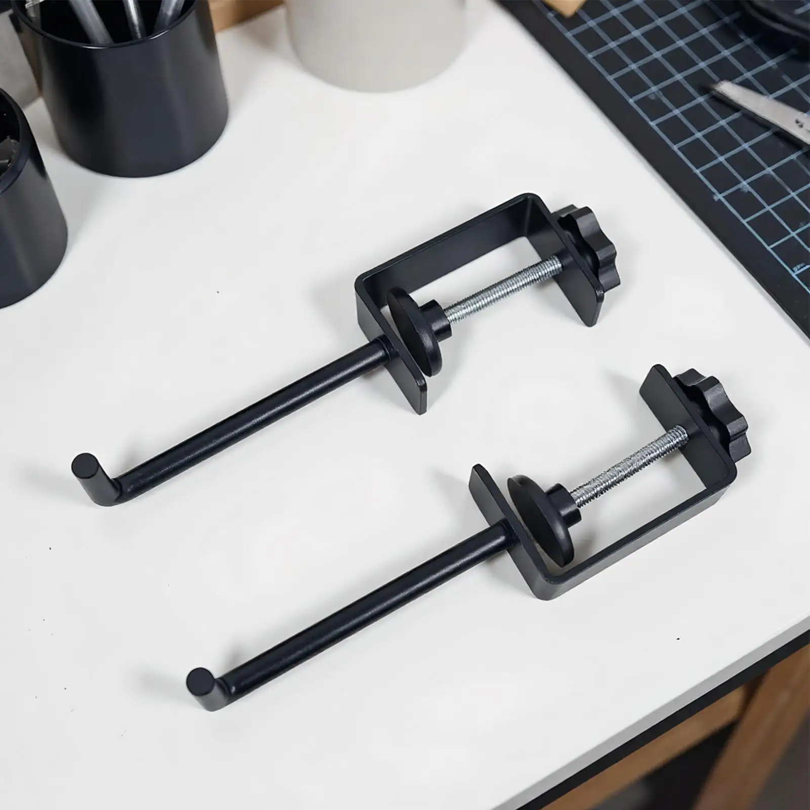 Paper Roll Holder Metal Adjustable Holder Rack Art Paper Dispenser For Art Crafting Drawing Painting Packaging Wrapping Desk