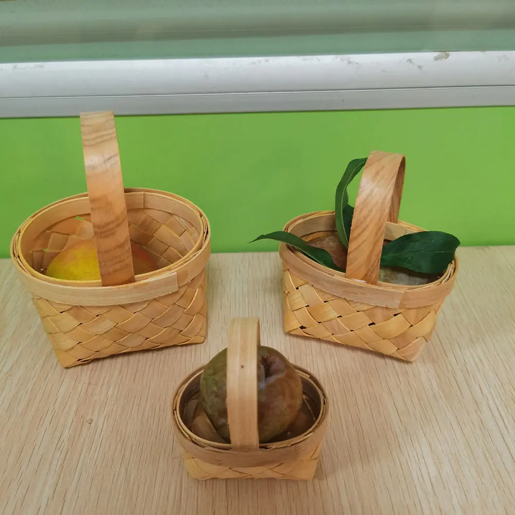 

5pcs Mini Wooden Baskets Small Woven Basket with Handle 8x5x6 5cm Cute Tiny Storage for Home Party Favors Candy